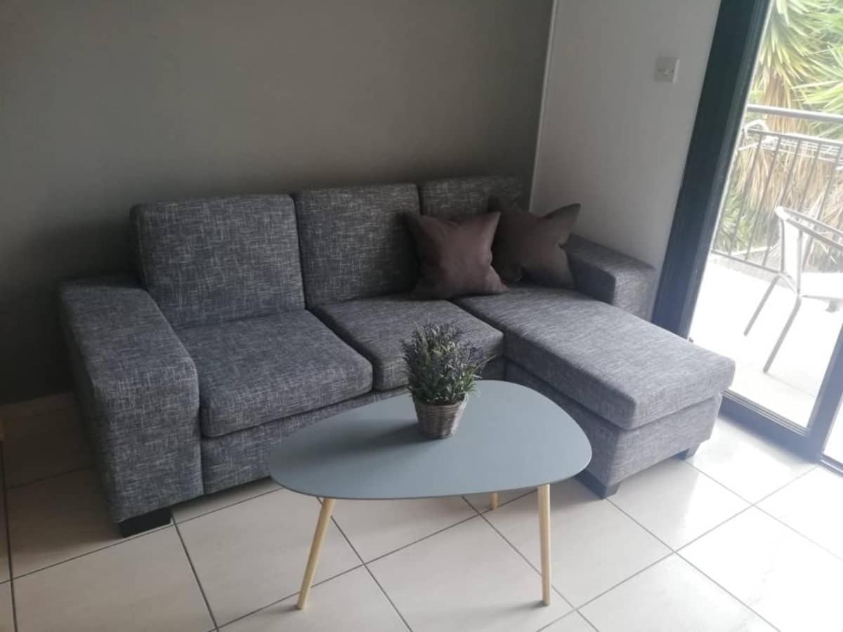 Cozy 1 Bedroom Apartment Close To The Beach Paphos Eksteriør billede