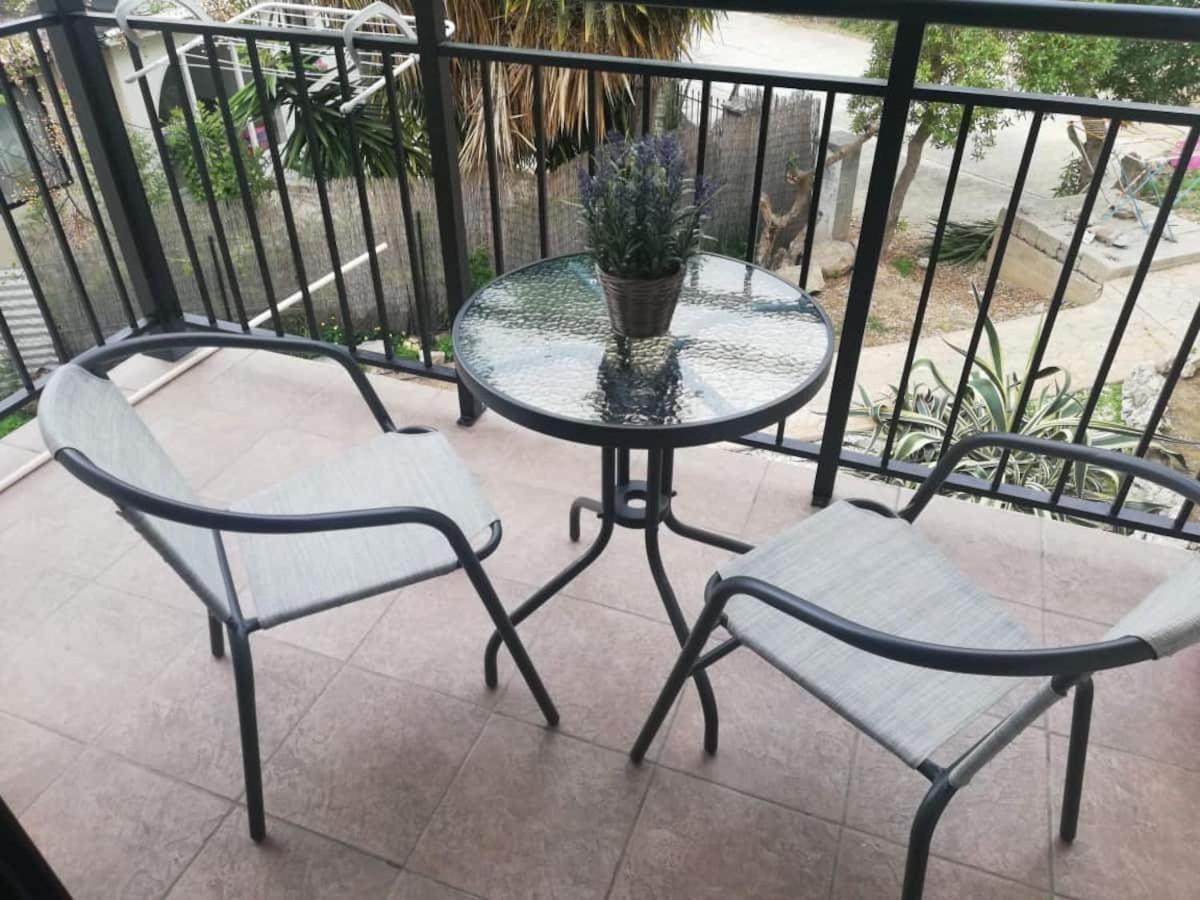 Cozy 1 Bedroom Apartment Close To The Beach Paphos Eksteriør billede