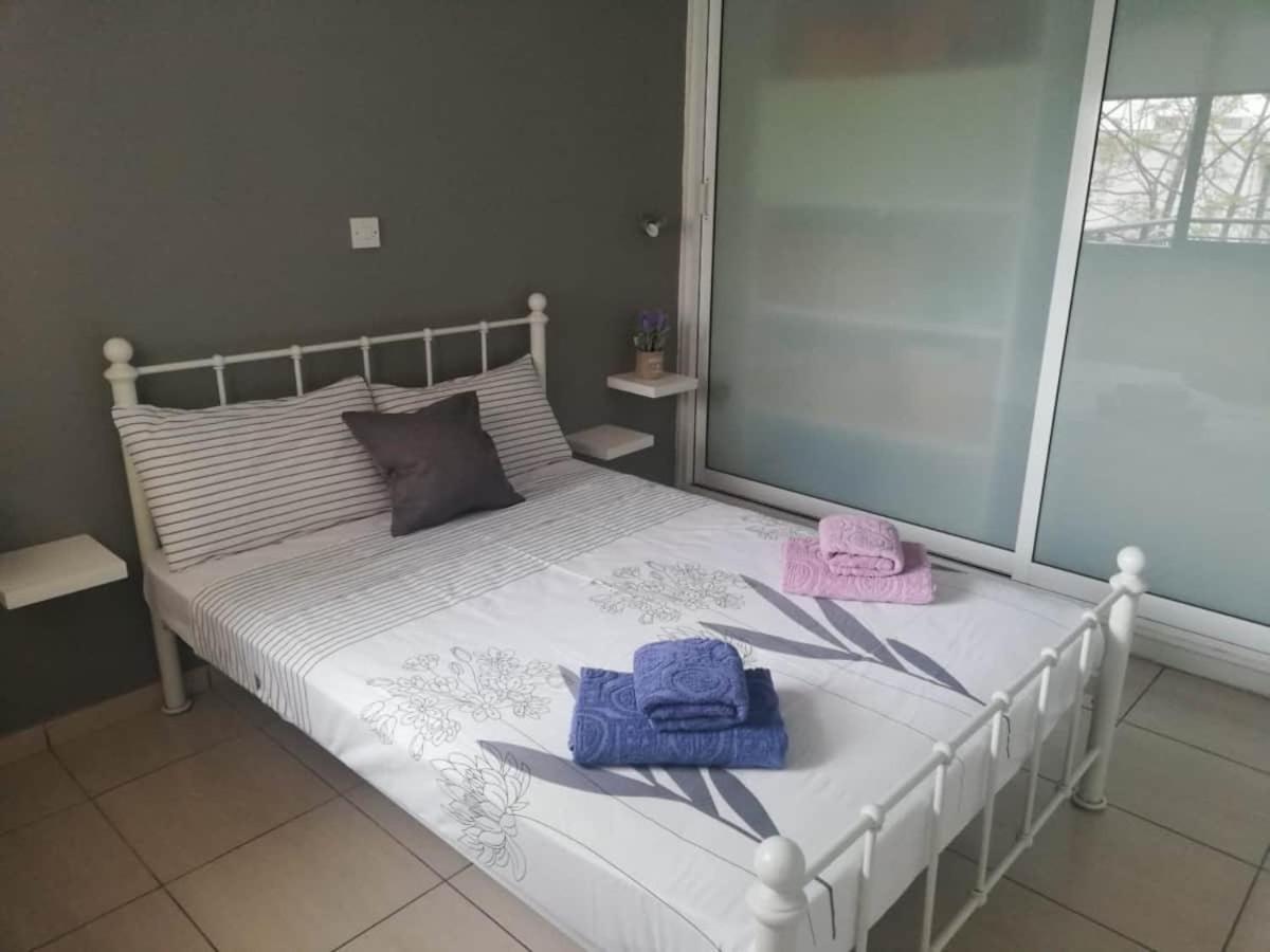 Cozy 1 Bedroom Apartment Close To The Beach Paphos Eksteriør billede